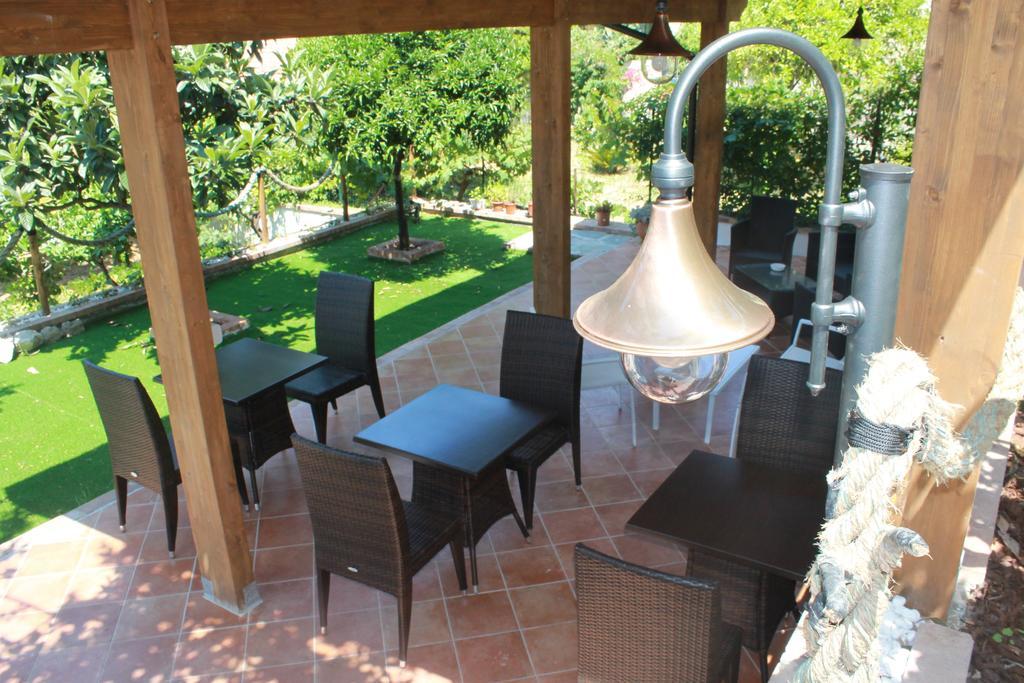 Meuble Leonetti Bed & Breakfast Centola Exterior photo